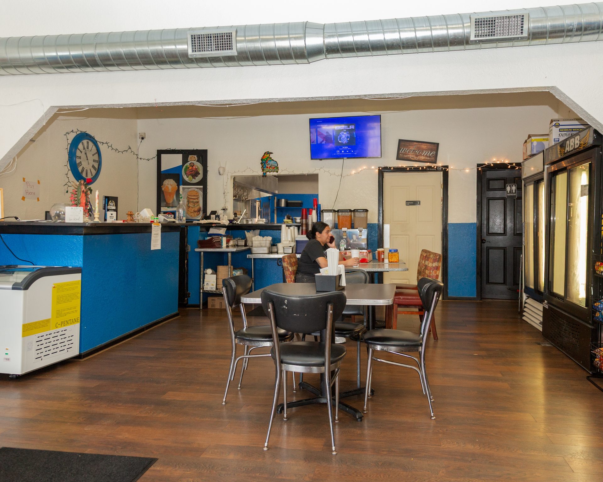 A Neighborhood Kitchen