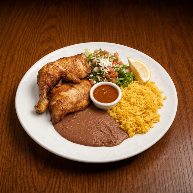 Pollo Frito / Fried Chicken.